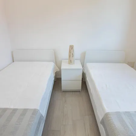 Luce Del Sud Punta Prosciutto